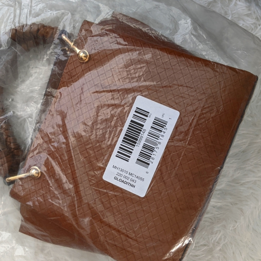 Also tote bag, cognac color